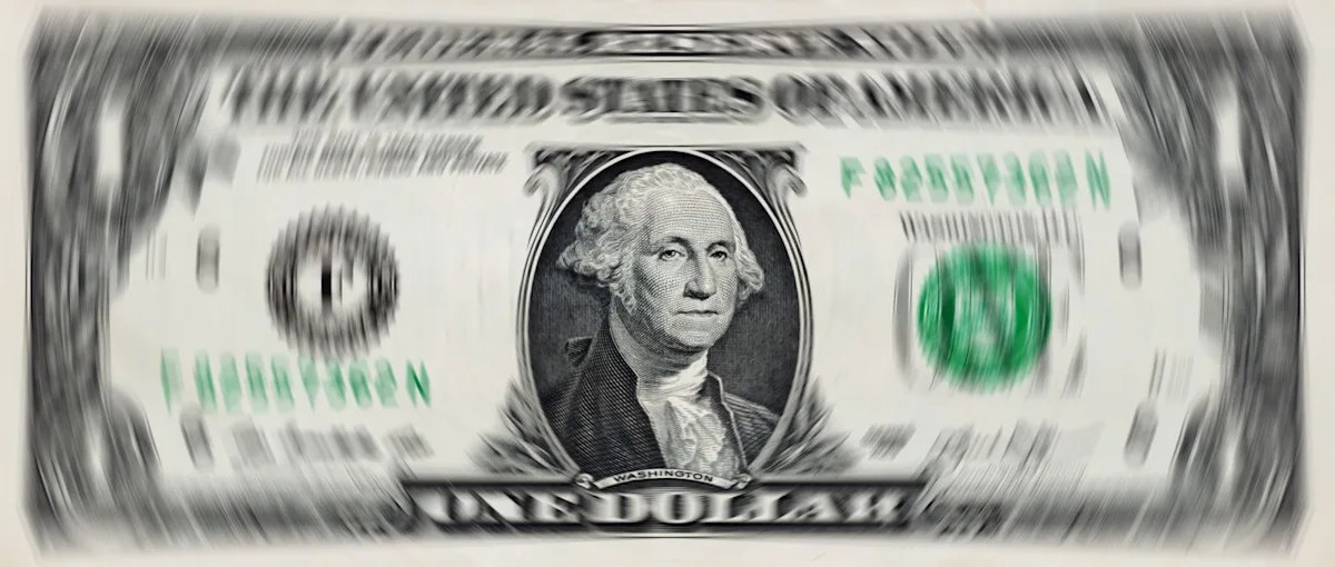 Dollar Supported by Weak Stocks and Rising Bond Yields