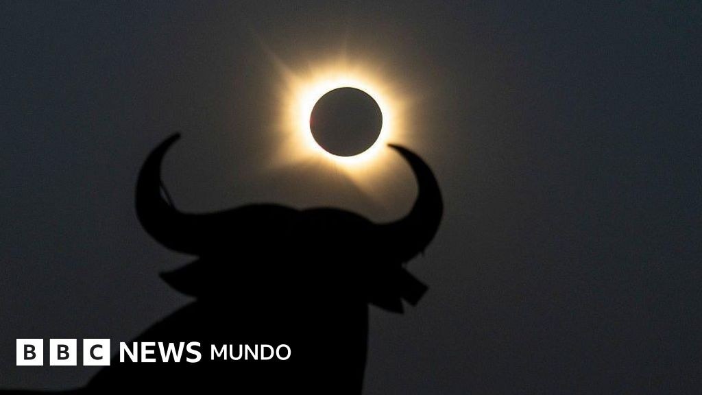 Las impresionantes imágenes del eclipse solar total que se pudo ver en Europa
