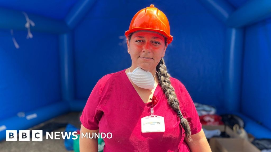 "Al sentir el terremoto volví a la escuela por mi hija y una niña de 10 años acabó muriendo en mis brazos"