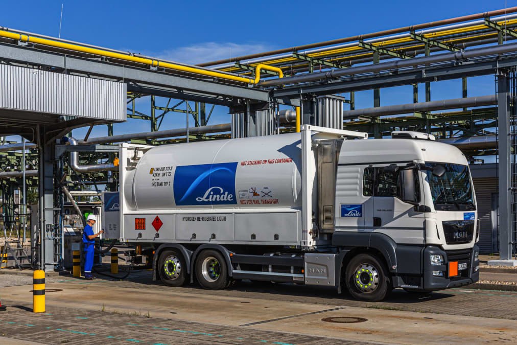 Linde's post-earnings slide is a buying opportunity. Here's why