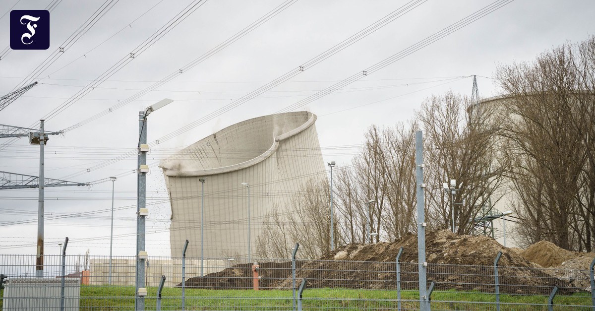 Gefährliche Dunkelflauten: Energiewende braucht laut Studie auch Atomkraft