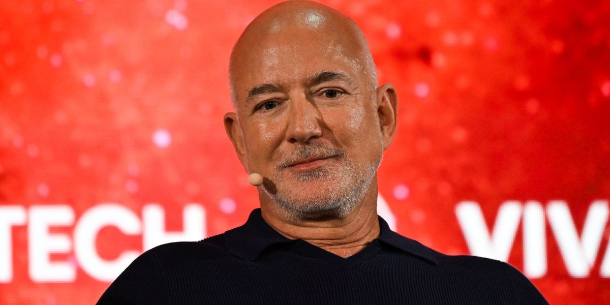 Jeff Bezos: Amazon-Gründer steigt mit Investorengruppe beim FC Liverpool ein