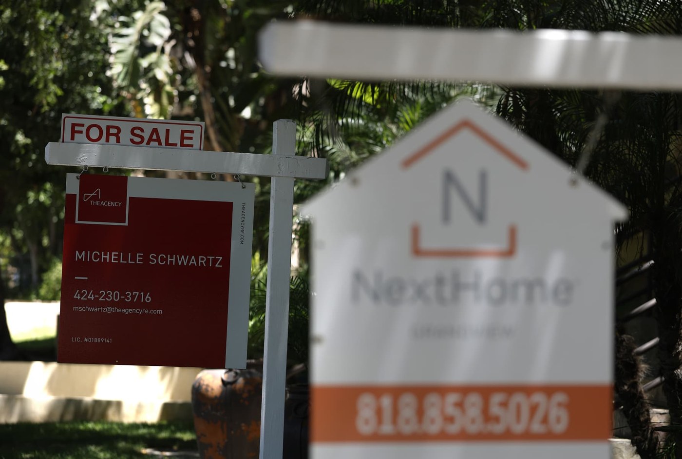 Mortgage rates rise to highest level in nearly a year, causing homebuyers to pause