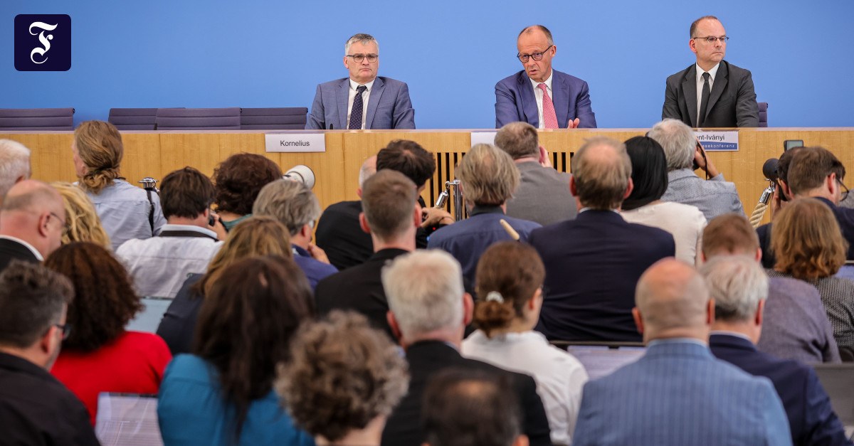 Halbjahresbilanz des Kanzlers: Wenig Aufschwung, viele Schulden
