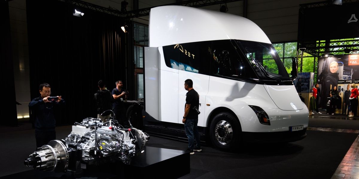 Tesla: Elektroautobauer will E-Lastwagen Semi auch in Europa verkaufen