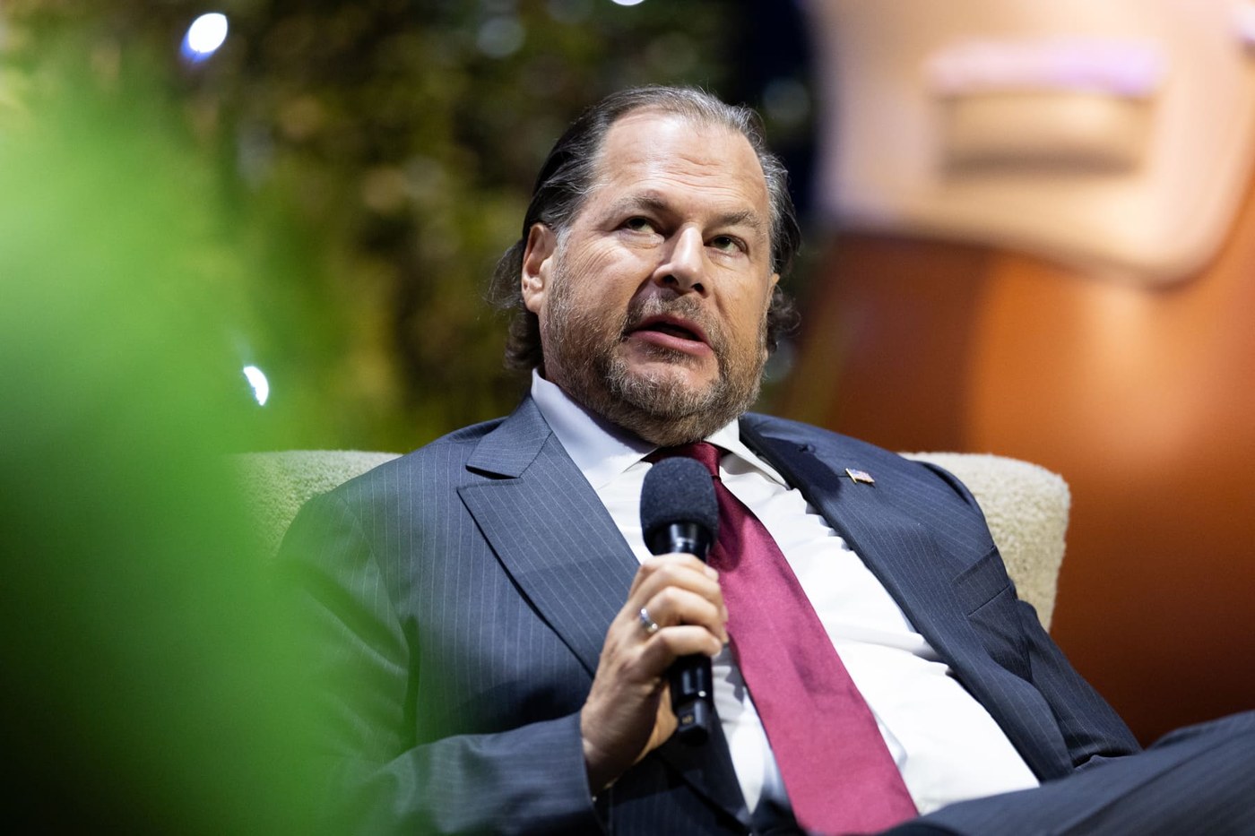 Salesforce shares sit at the epicenter of AI confusion. Here's how to trade it