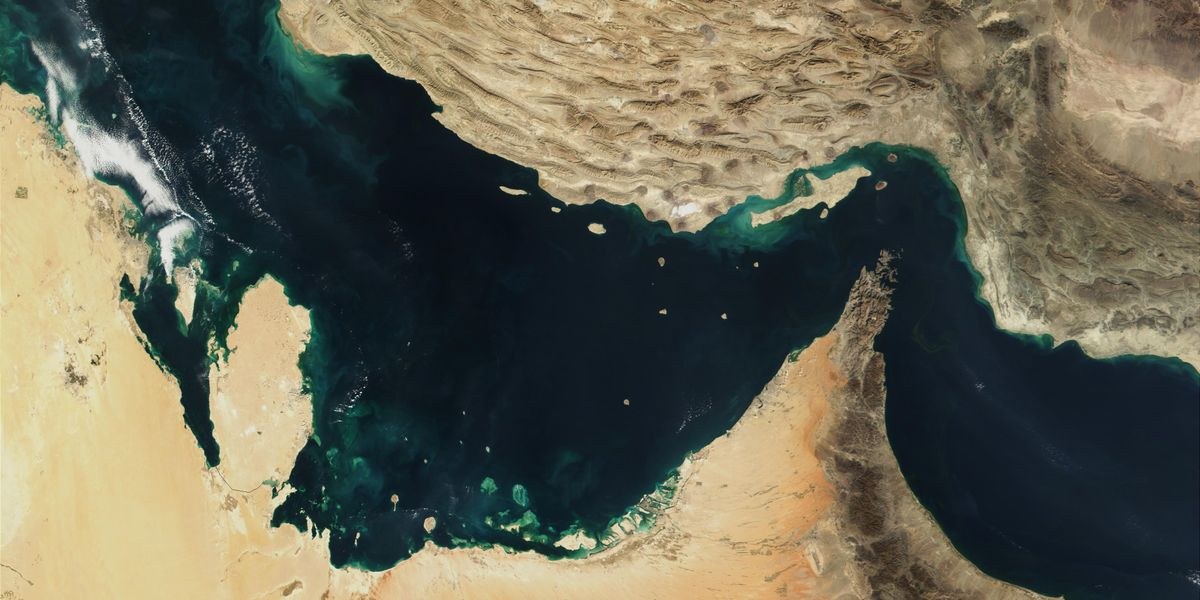 Irankrieg: Weniger Frachter durch Straße von Hormus – Saudi-Arabien exportiert mehr Öl