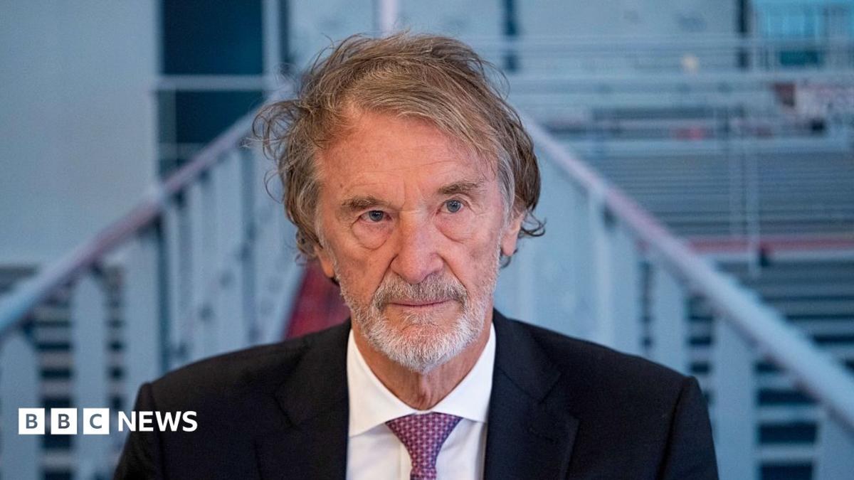 Billionaire Man United owner says he has lost confidence in the UK
