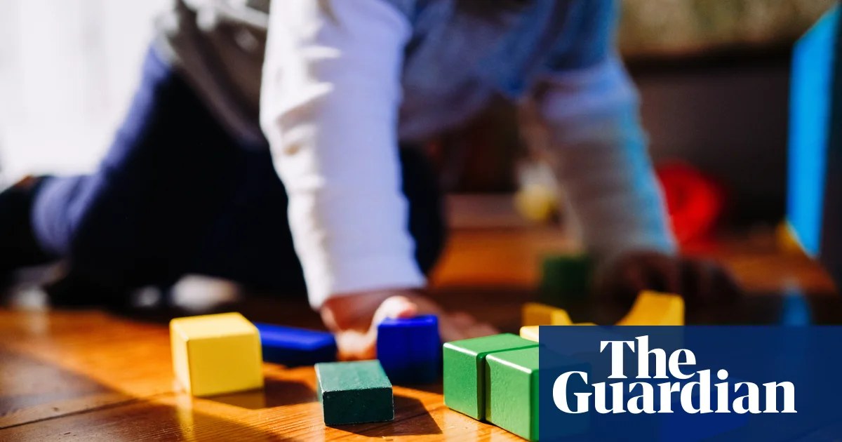 Chancellor urged to fix £100k childcare ‘cliff edge’ that prompts parents to cut work