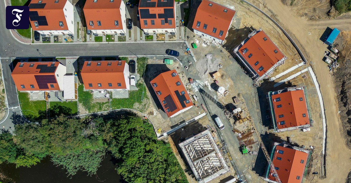 Eigenheim: Grunderwerbsteuer kostet Käufer bis zu neun Monatsgehälter