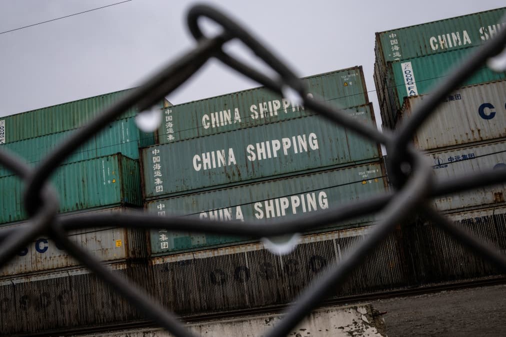 China’s U.S.-bound shipments fall in July after brief recovery, survey shows