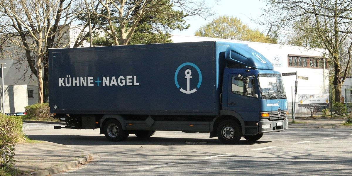 Kühne+Nagel: Logistikkonzern hebt Gewinnprognose für 2026 dank KI an