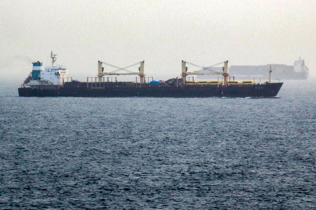 Oil rises amid supply disruption fears following Iran's restrictive draft plan for the Strait of Hormuz
