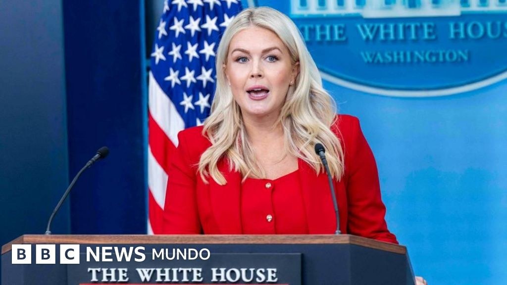 "Una decisión agridulce": deja su cargo Karoline Leavitt, la portavoz más joven en la historia de la Casa Blanca y acérrima defensora de Trump