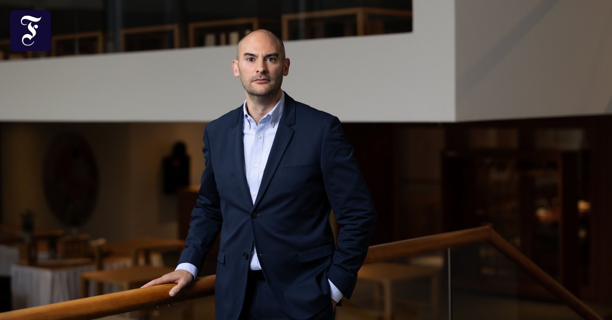 Danyal Bayaz im Interview: „Die wirtschaftliche Lage hat etwas ins Kippen gebracht“
